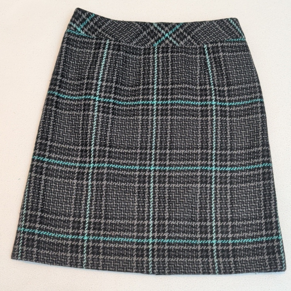 Chadwicks Black, Gray, & Aqua Wool Blend Plaid Pencil Skirt - Size 4 Petite - Picture 4 of 6